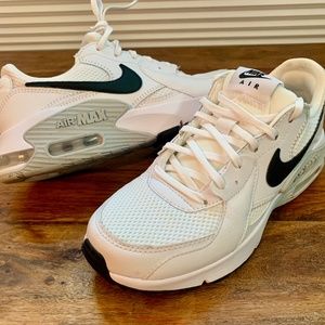 Nike AIR MAX Excee Women's White/gray Black. Size 7